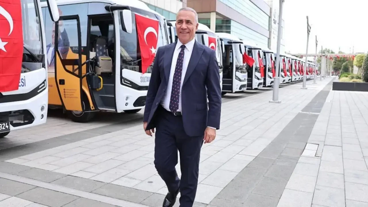 Son Dakika Vatandaş sosyal yardım beklerken o parayla yurt dışında iftar verilecek! Bütçeyi kim karşılayacak? Belediyeden açıklama geldi