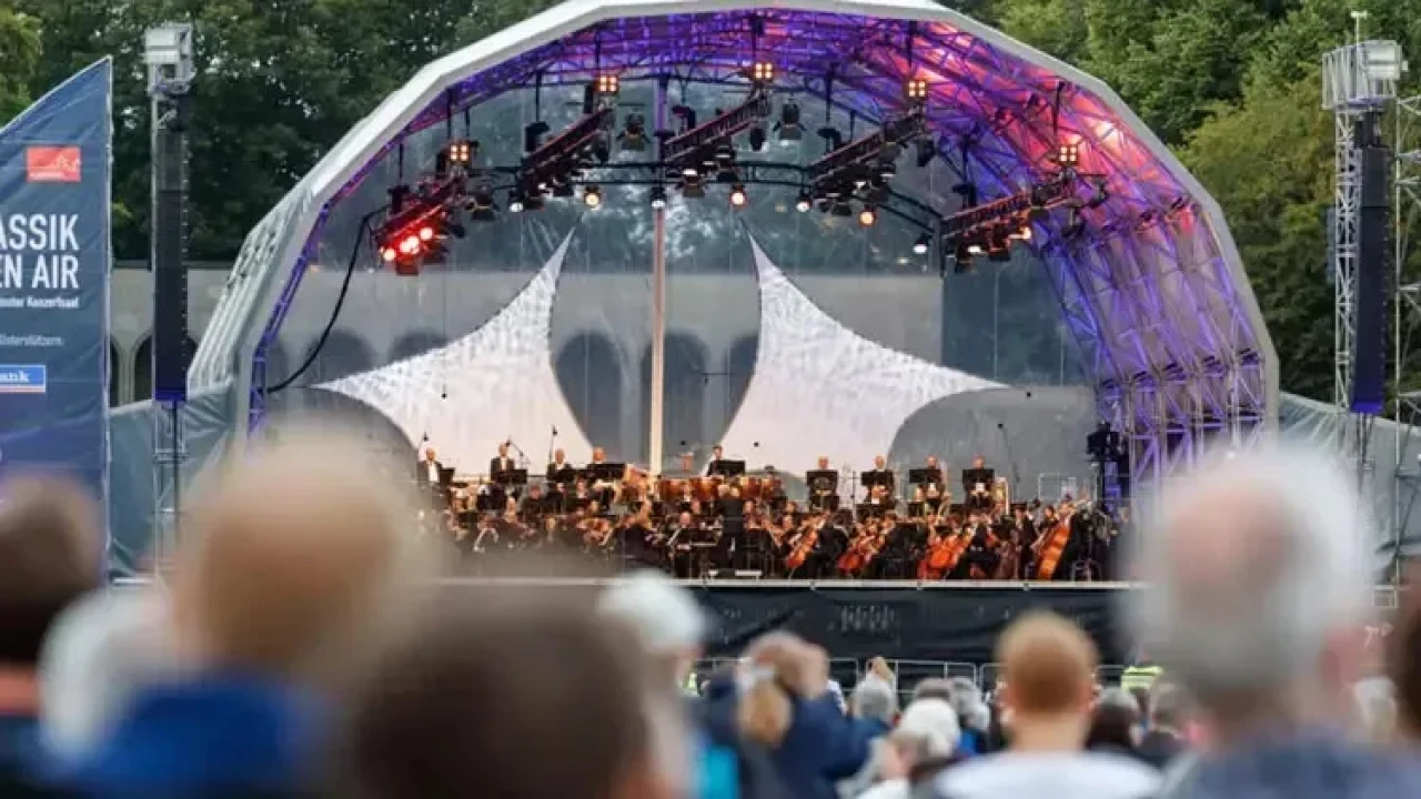 Nürnberg Açık Hava Konseri Büyüleyici Bir Atmosferde Gerçekleşti