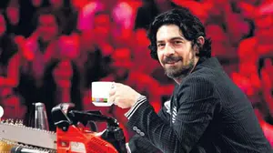 Okan Bayülgen'in Emekli Aylığı Açıklaması Gündem Oldu