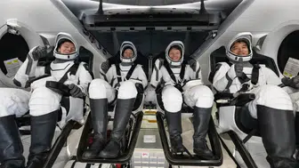 Uzaydan Dünya'ya Dönüş: Crew-10 Ekibi 5 Ay Sonra Yeryüzüne İndi