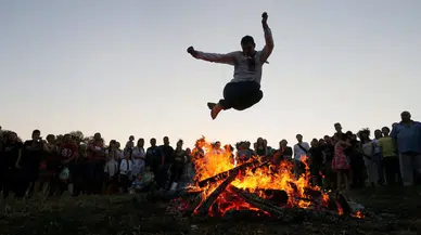 Son Dakika Hem Baharın Hem Yepyeni Bir Yılın Kutlaması: Nevruz Nedir?