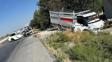 Karapınar'da Kamyonet ile Otomobil Çarpıştı: 1 Ölü, 5 Yaralı