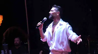 Mehmet Çevik, 20 Yıl Sonra İlk Sahneye Çıktığı Mekâna Geri Döndü