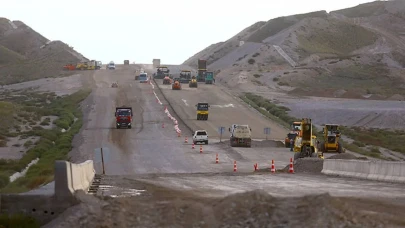 Türkiye'nin Zengezur Koridoru'ndaki Gelişmeler: ABD ve Rusya Arasındaki Gizli Anlaşma İddiası