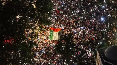 İstanbul’da Gazze'ye Umut Işığı Ol Yürüyüşü Başladı