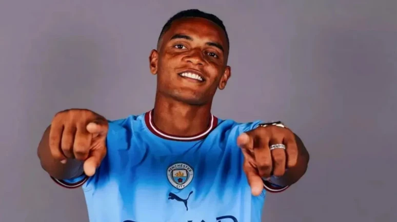 Akanji Yanıtladı: Yıldız Oyuncu Galatasaray'a Mı Geliyor?