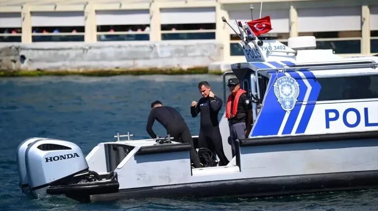 İstanbul Boğazı'nda Kaybolan Rus Yüzücü Nikolai Svechnikov'un Durumu Ne? Arama Çalışmaları Devam Ediyor