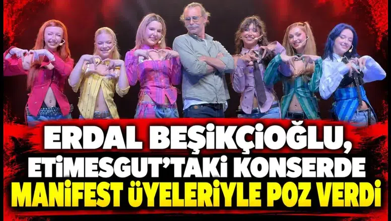 Erdal Beşikçioğlu, Etimesgut'taki Konserde Manifest Üyeleriyle Poz Verdi